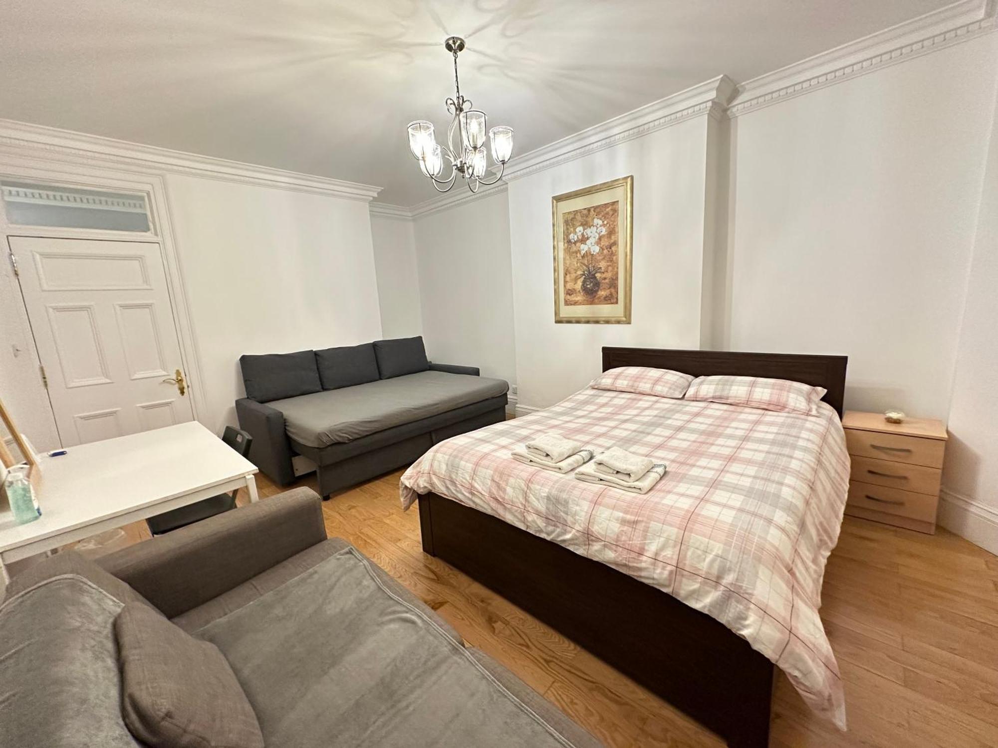5 Minutes From Hyde Park And Oxford Street 5 Bedrooms In Londres